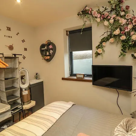 The Hide Away Selby