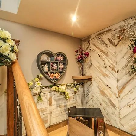 The Hide Away * Selby